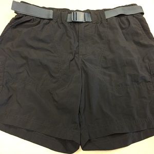 236 EUC Columbia Super Lightweight Belted Shorts 6
